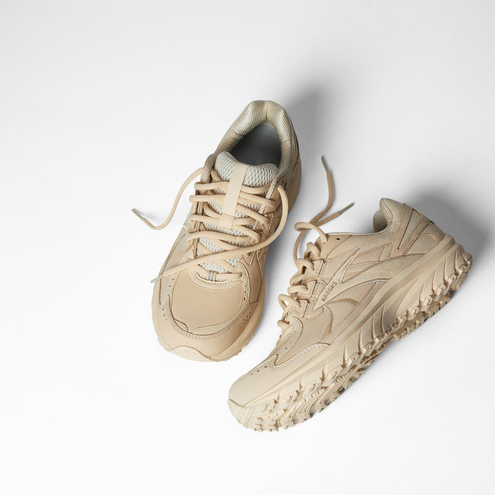 Brooks Zeal Walker Womens | Angora/coconut/milk
