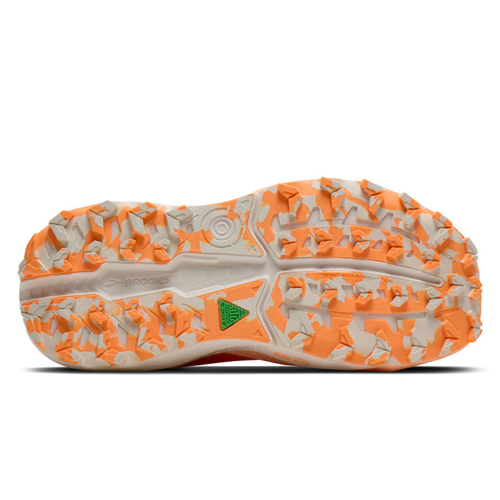 Brooks Caldera 8 Womens | Peach/peach/coconut