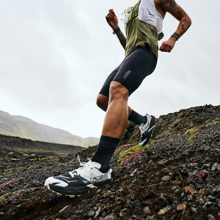 Hoka Speedgoat 7 Womens | Black / White