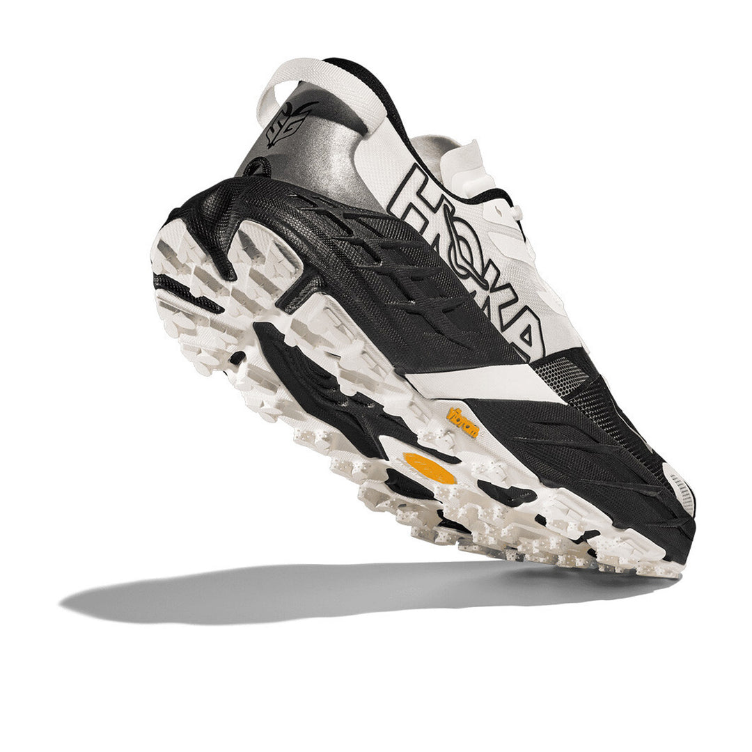 Hoka Speedgoat 7 Mens | Black / White