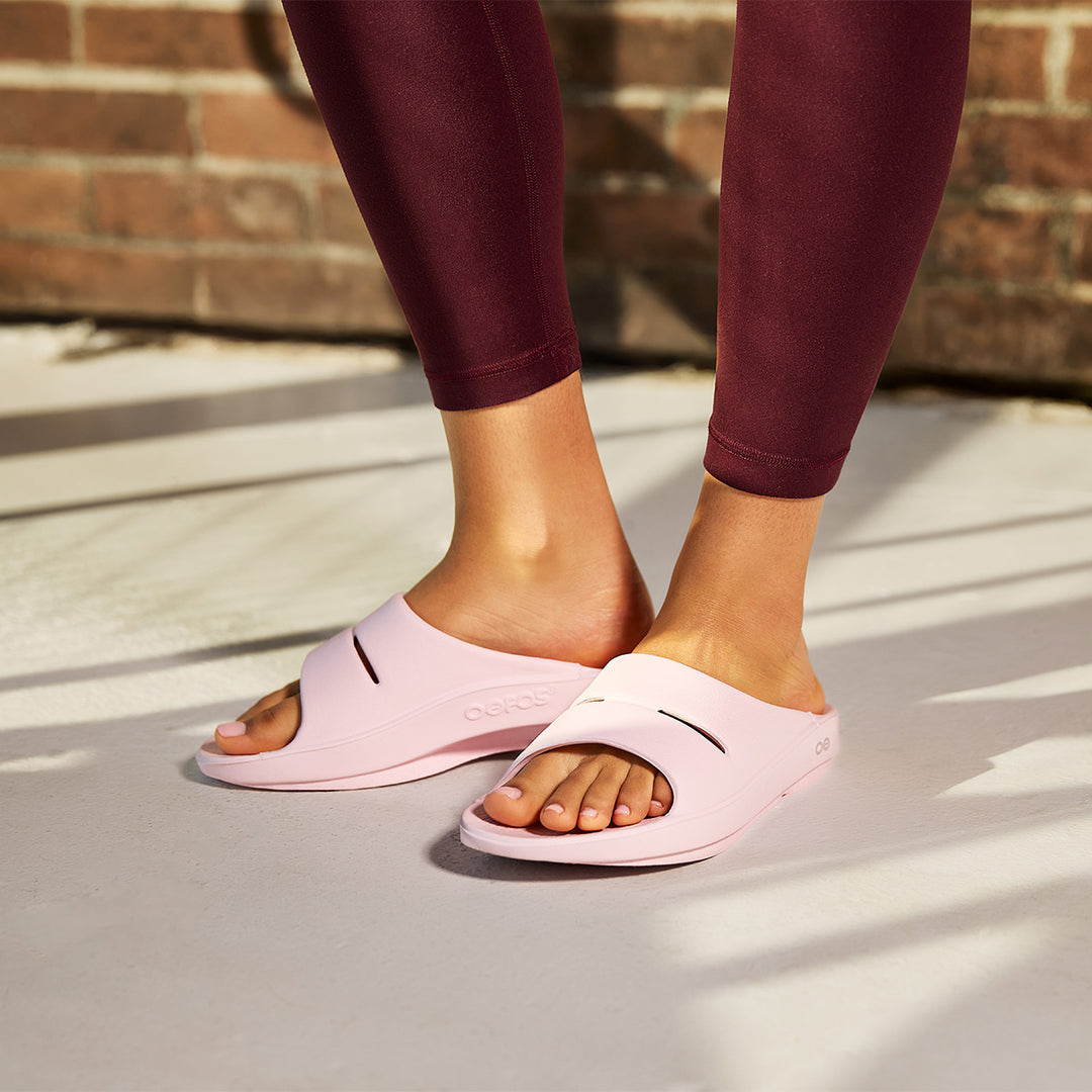 Oofos Ooahh Womens | Primrose