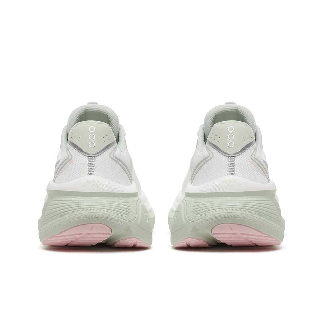 Saucony Hurricane 26 Womens | White/cast