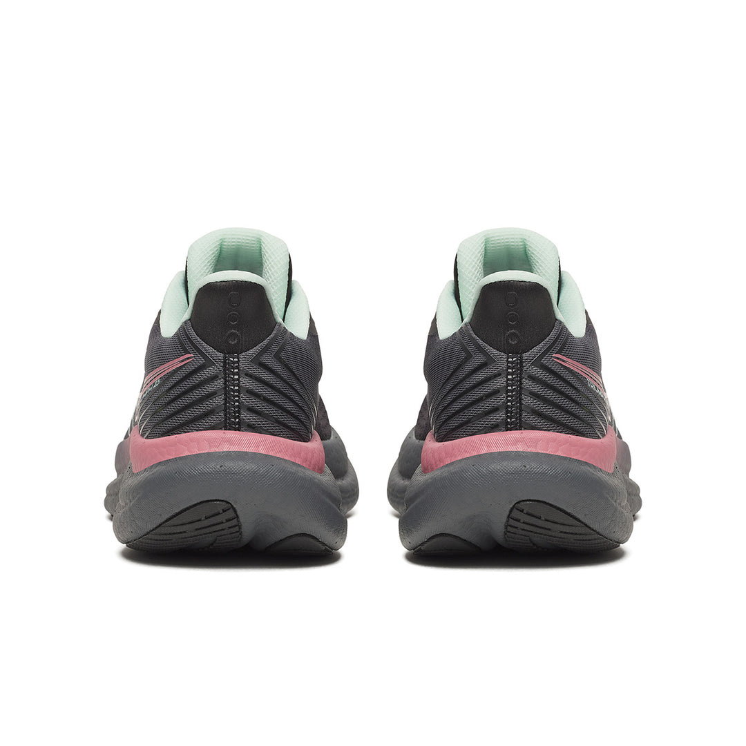 Saucony Triumph 23 Womens | Black/calm