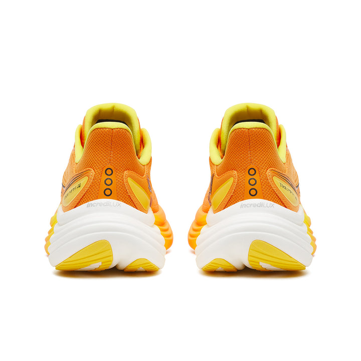 Saucony Triumph 24 Mens | Fuego